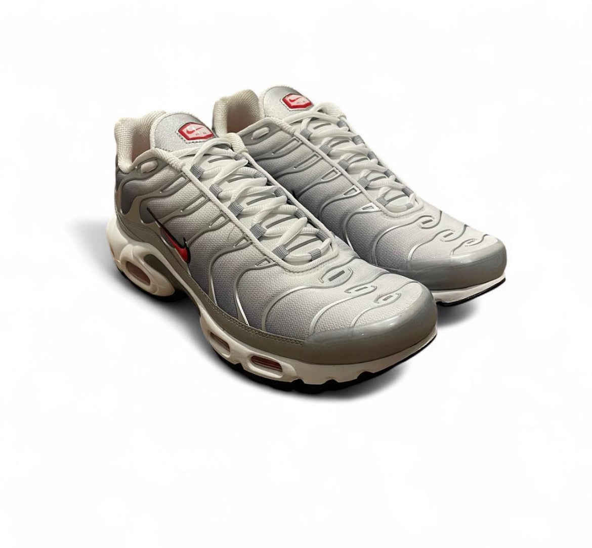 HM9654-001 Nike Air Max Plus TN (Womens) ‘Silver Bullet’ (2024)