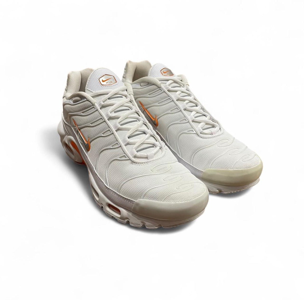 AO9564-100 Nike Air Max Plus TN SE ‘White Total Orange’ (2018)