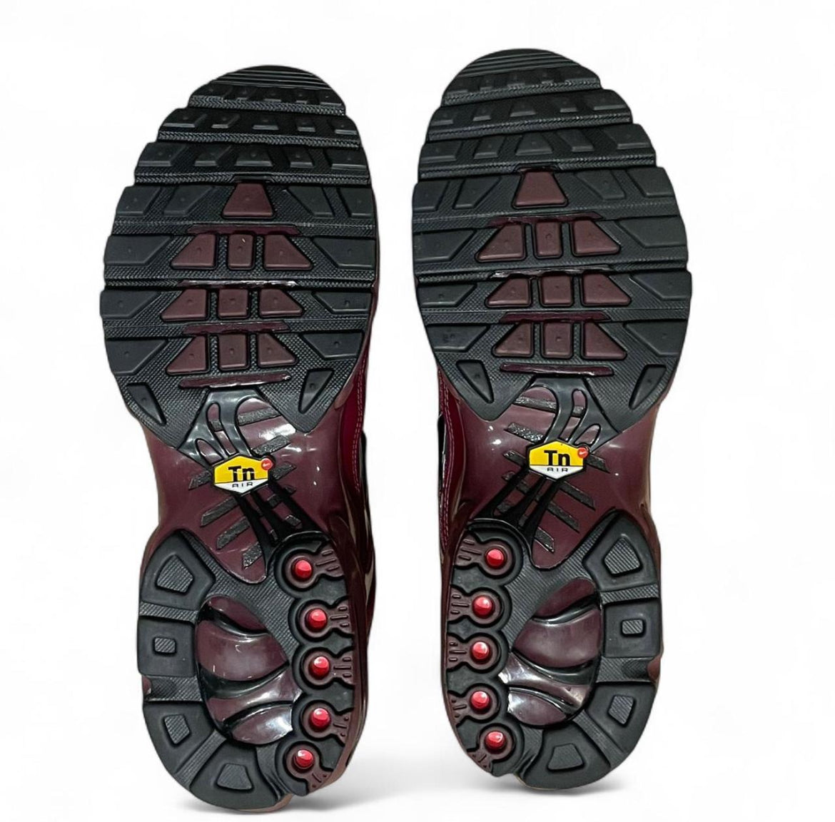 HJ9743-600 Nike Air Max Plus TN (Womens) ‘Night Maroon Metallic Silver’ (2024)