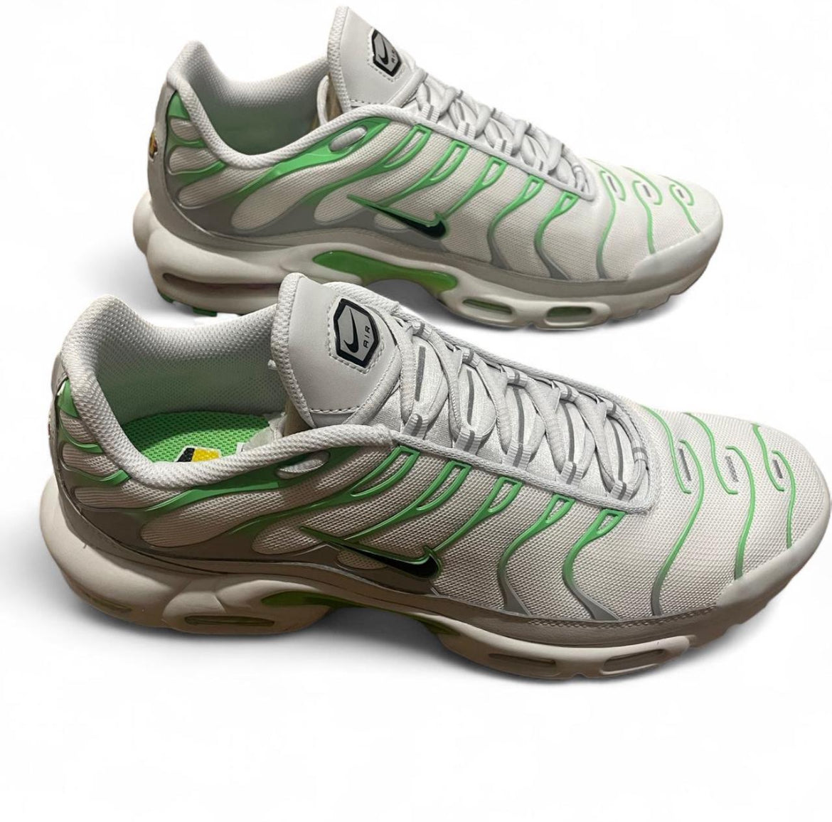 DZ3671-001 Nike Air Max Plus TN (Womens)’ Green Strike’ (2025)