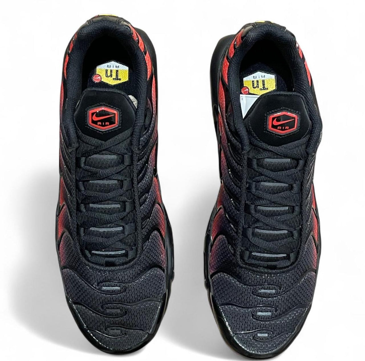DM0032-021 Nike Air Max Plus TN ‘Noble Red’ (2025)