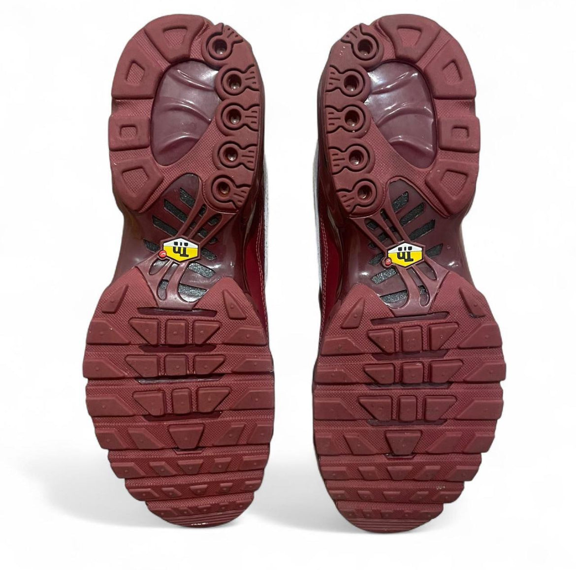 HM5654-600 Nike Air Max Plus TN Tiempo
‘Team Red’ (2024)