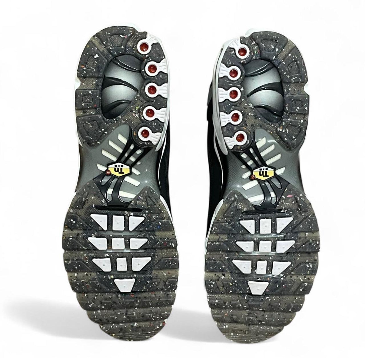 DM2466-001 Nike Air Max Plus TN Grind ‘Dark Smoke Grey’ (2021)