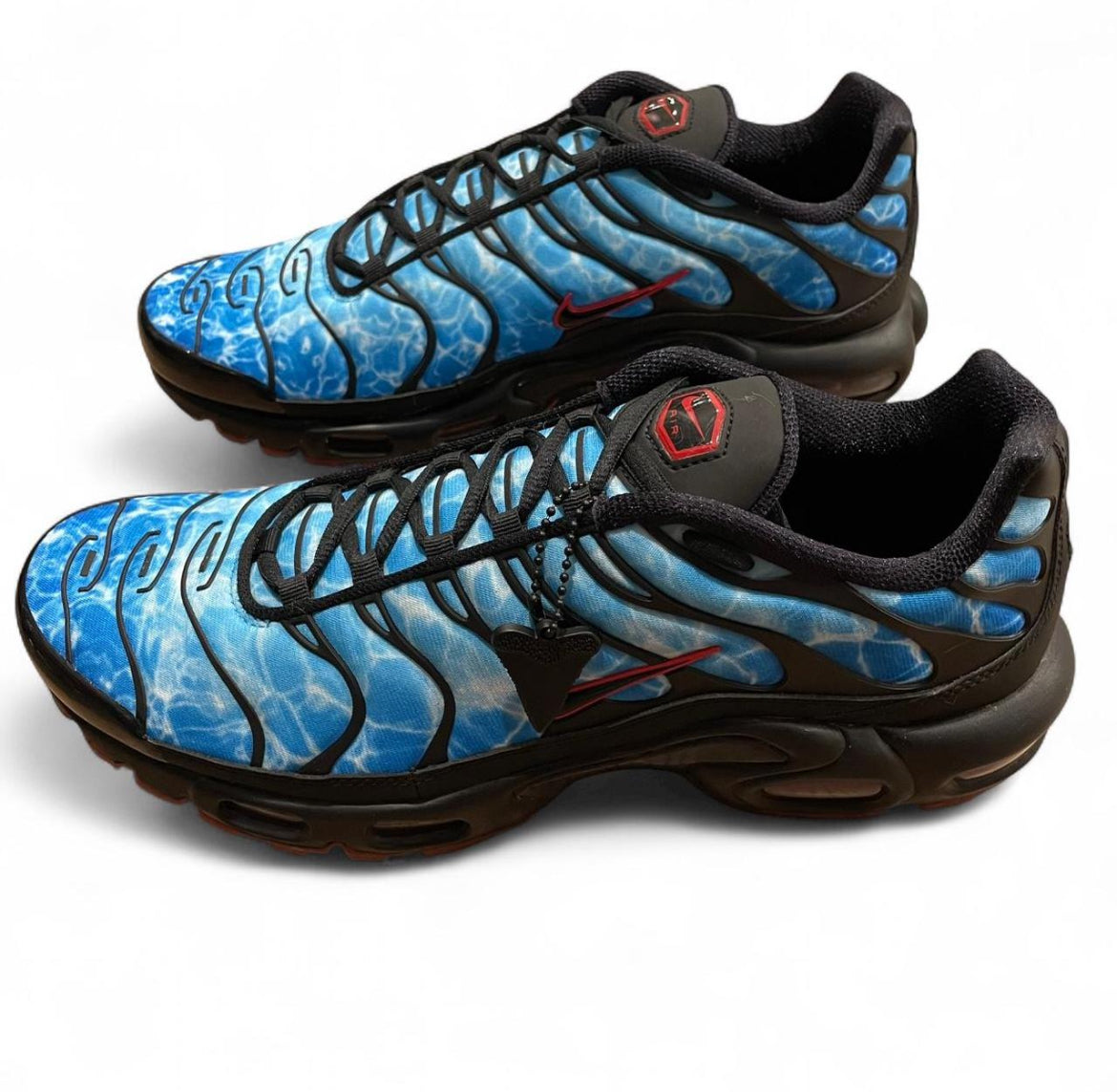 HQ3824-001 Nike Air Max Plus TN ‘Shark Attack’ (2024)