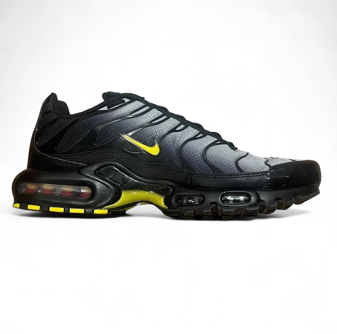 DM0032-012 Nike Air Max Plus TN ‘Black Opti Yellow’ (2024)