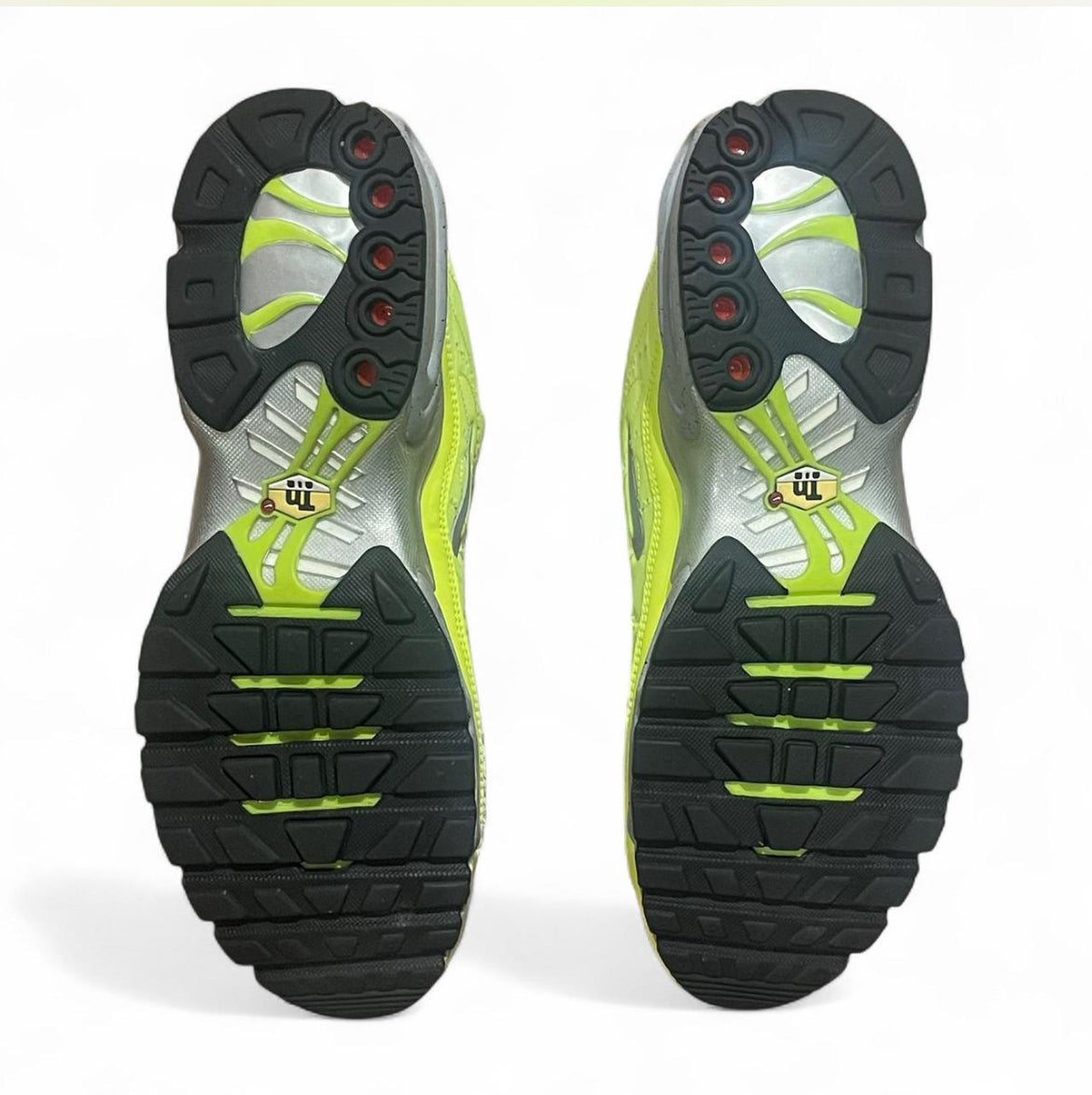 815994-700 Nike Air Max Plus TN ‘Full Volt’ (2018)