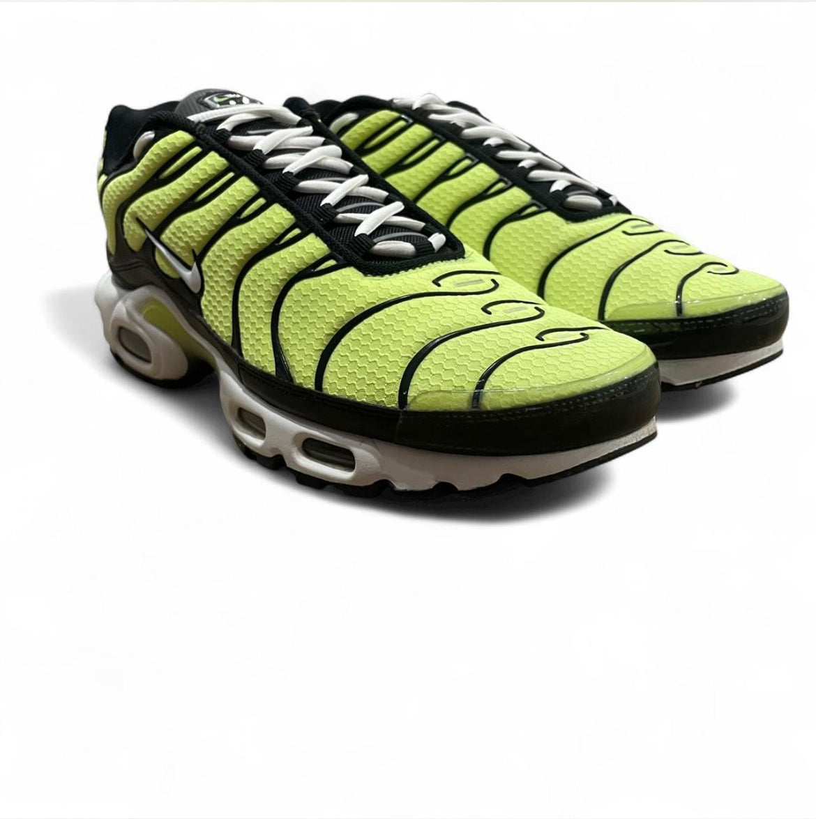 CV8838-300 Nike Air Max Plus TN ‘Hot Limes’ or ‘Volt’ (2021)