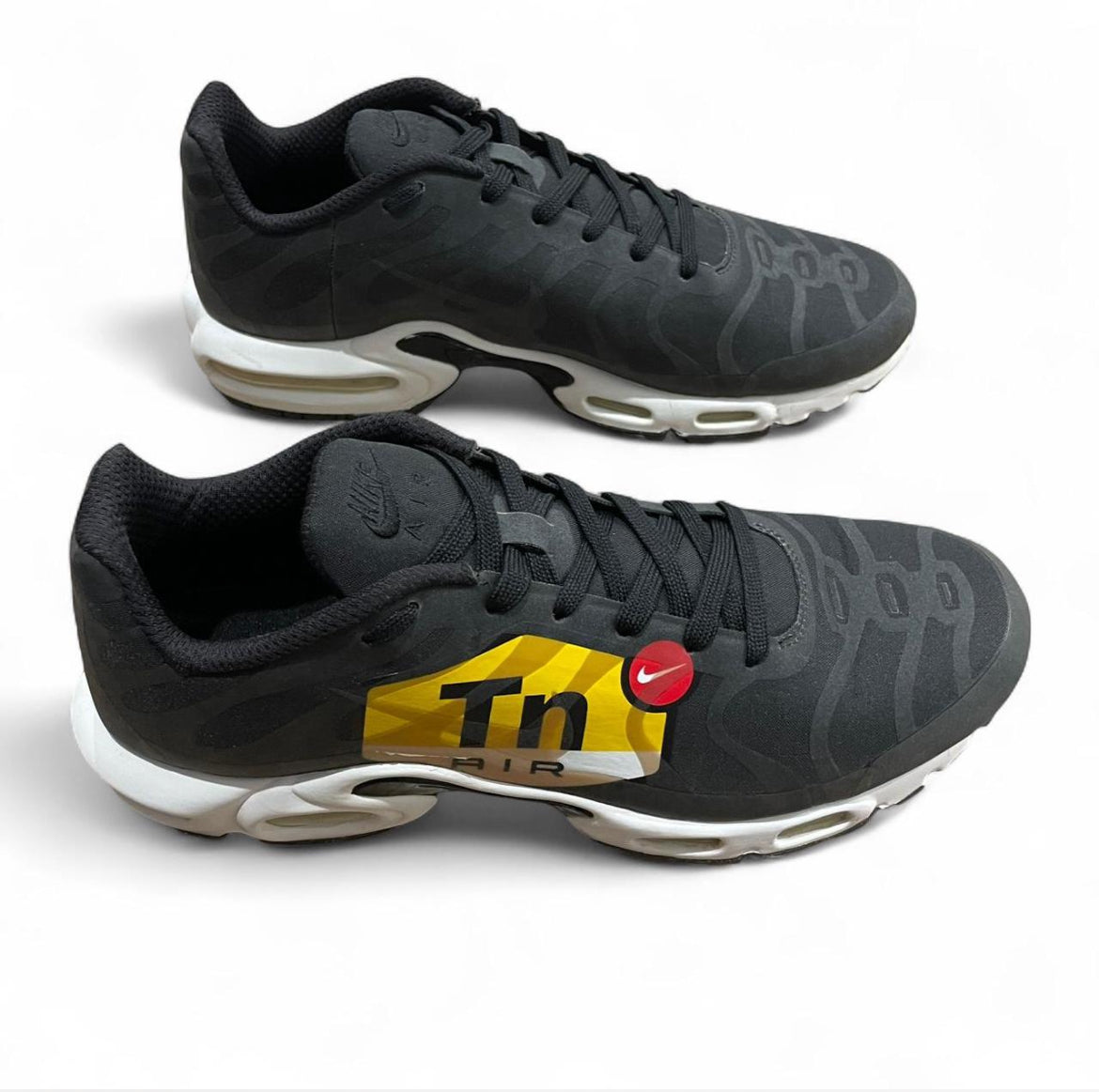 AJ0877-001 Nike Air Max Plus TN ‘Big Logo Black’ (2017)