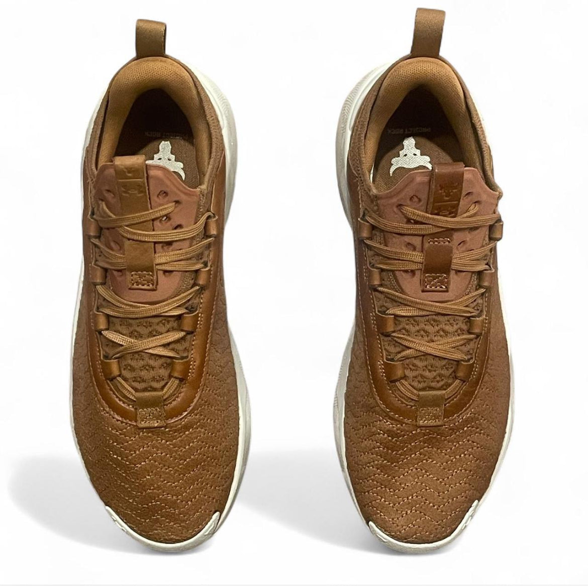3027666-200 Under Armour Project Rock 7 LUXE ‘Tundra’ (2025)