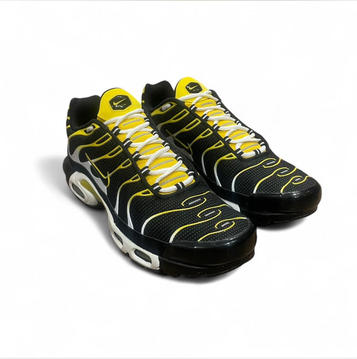 DQ3983-001 Nike Air Max Plus TN ‘Black Tour Yellow’ (2022)