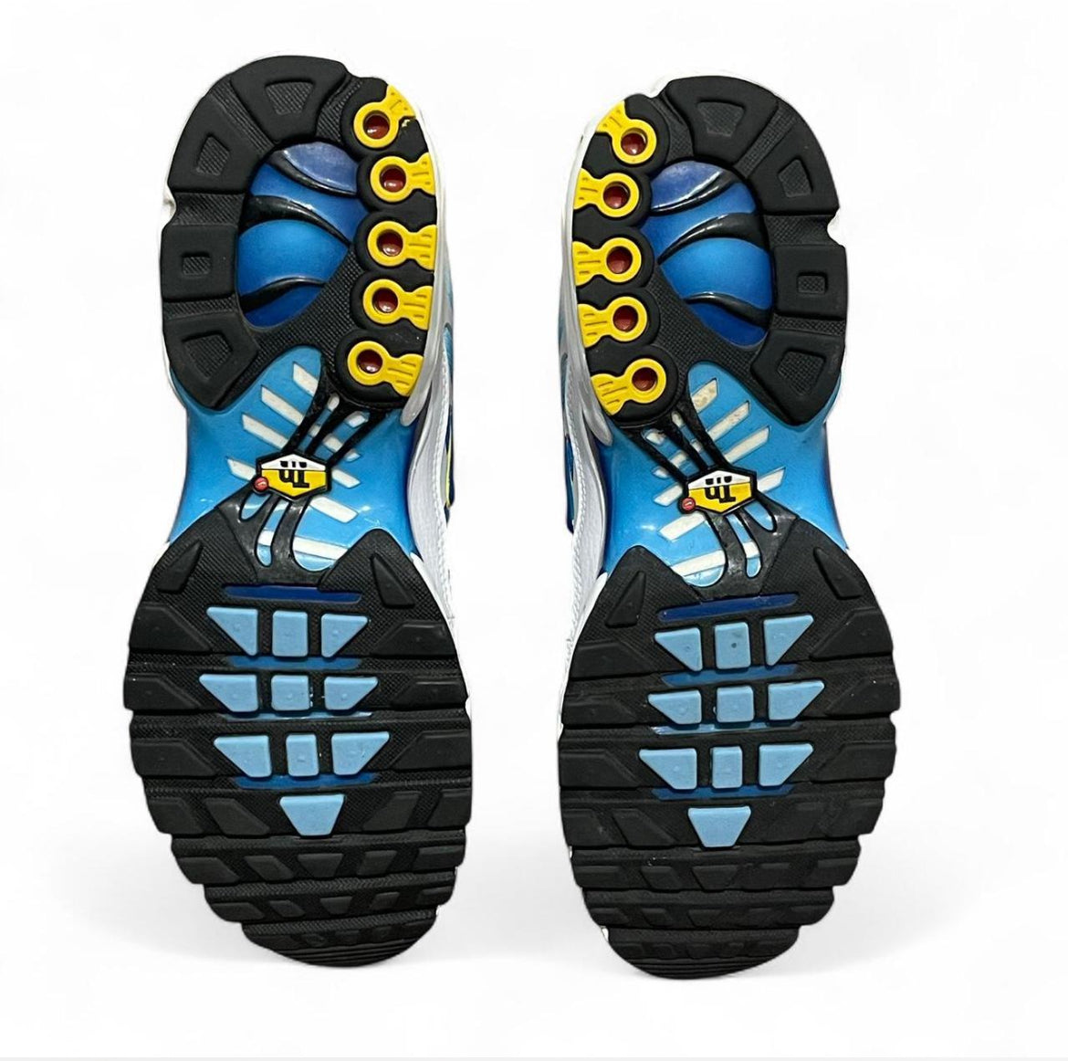 DX8962-100 Nike Air Max Plus TN ‘Spray Paint Swoosh White Blue’ (2022)