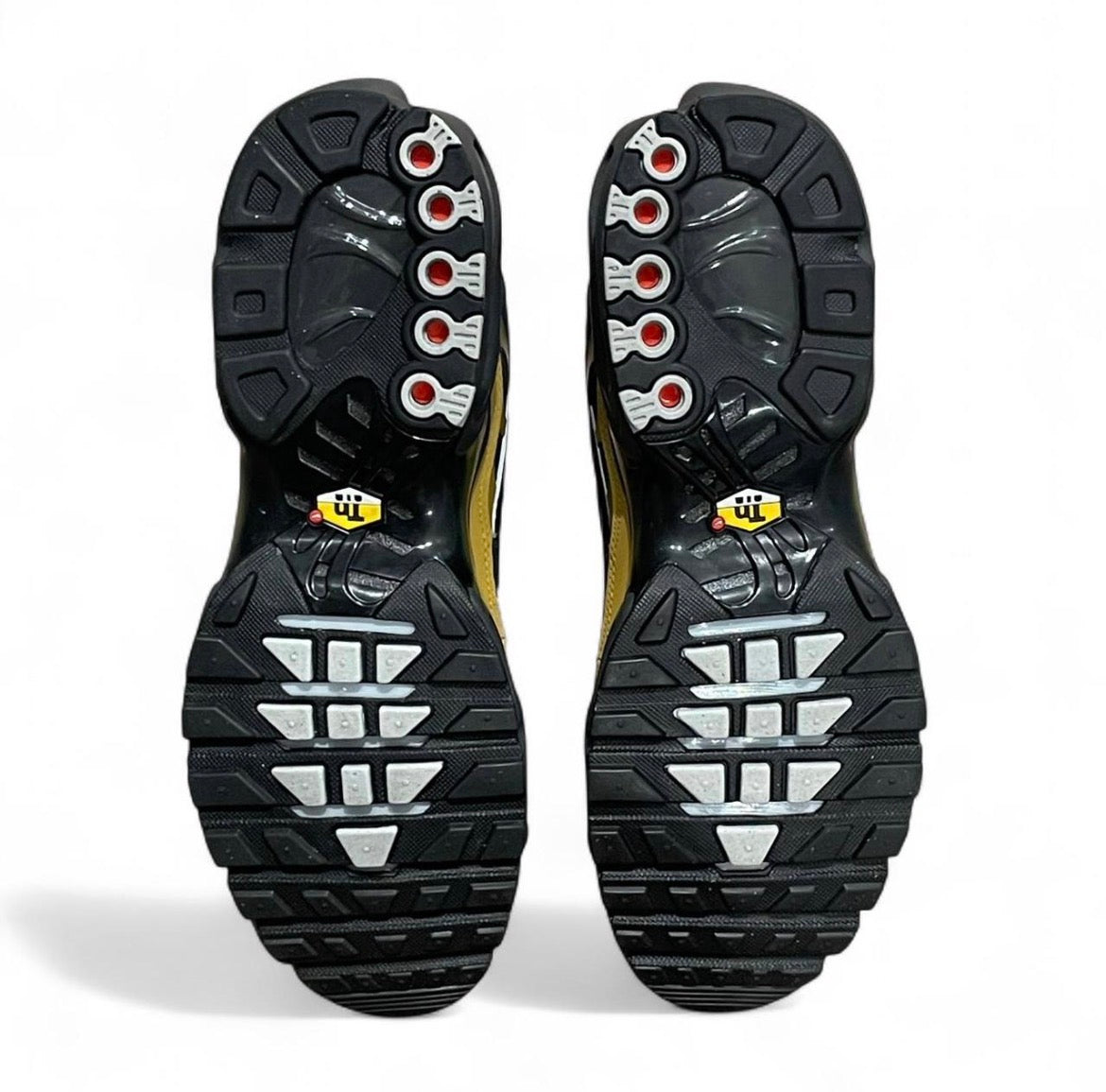FB9722-700 Nike Air Max Plus TN ‘Bronzine’ (2024)