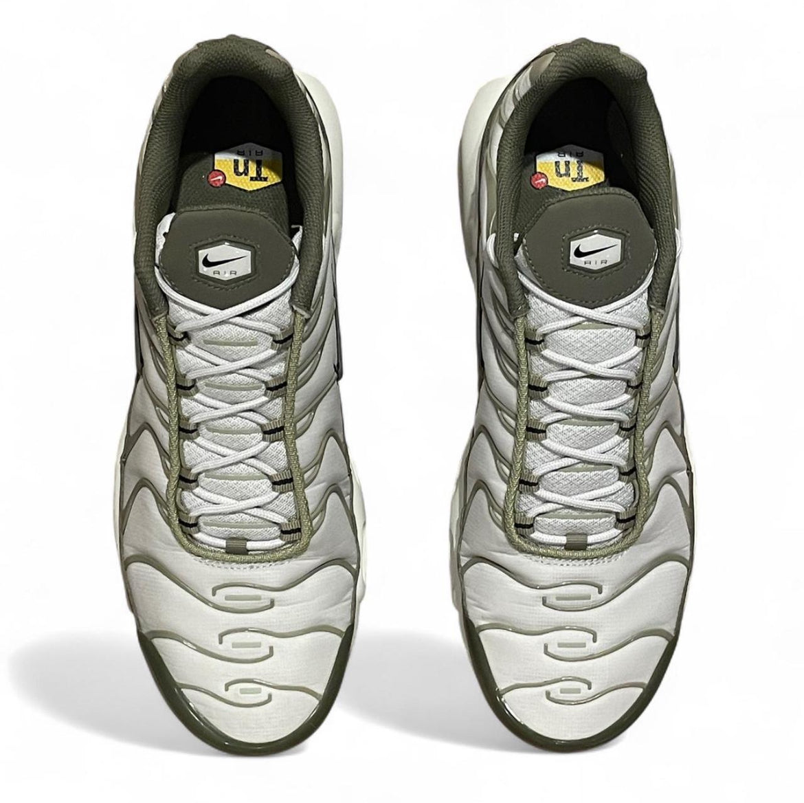 FB9722-002 Nike Air Max Plus TN ‘Light Bone Neutral Olive’ (2024)