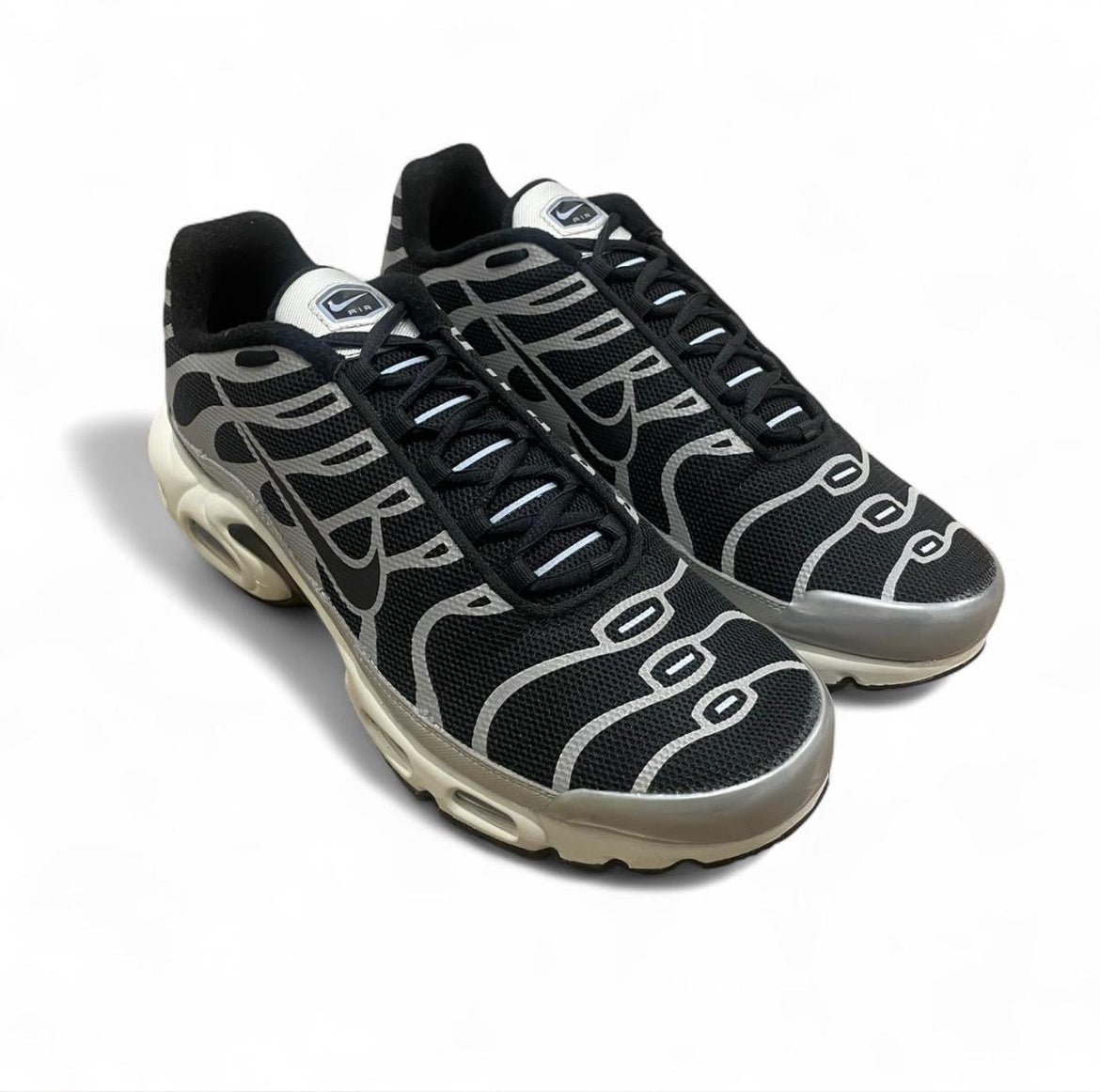 FD0799-001 Nike Air Max Plus TN (Womens) ‘Toggle Black Silver’ (2022)