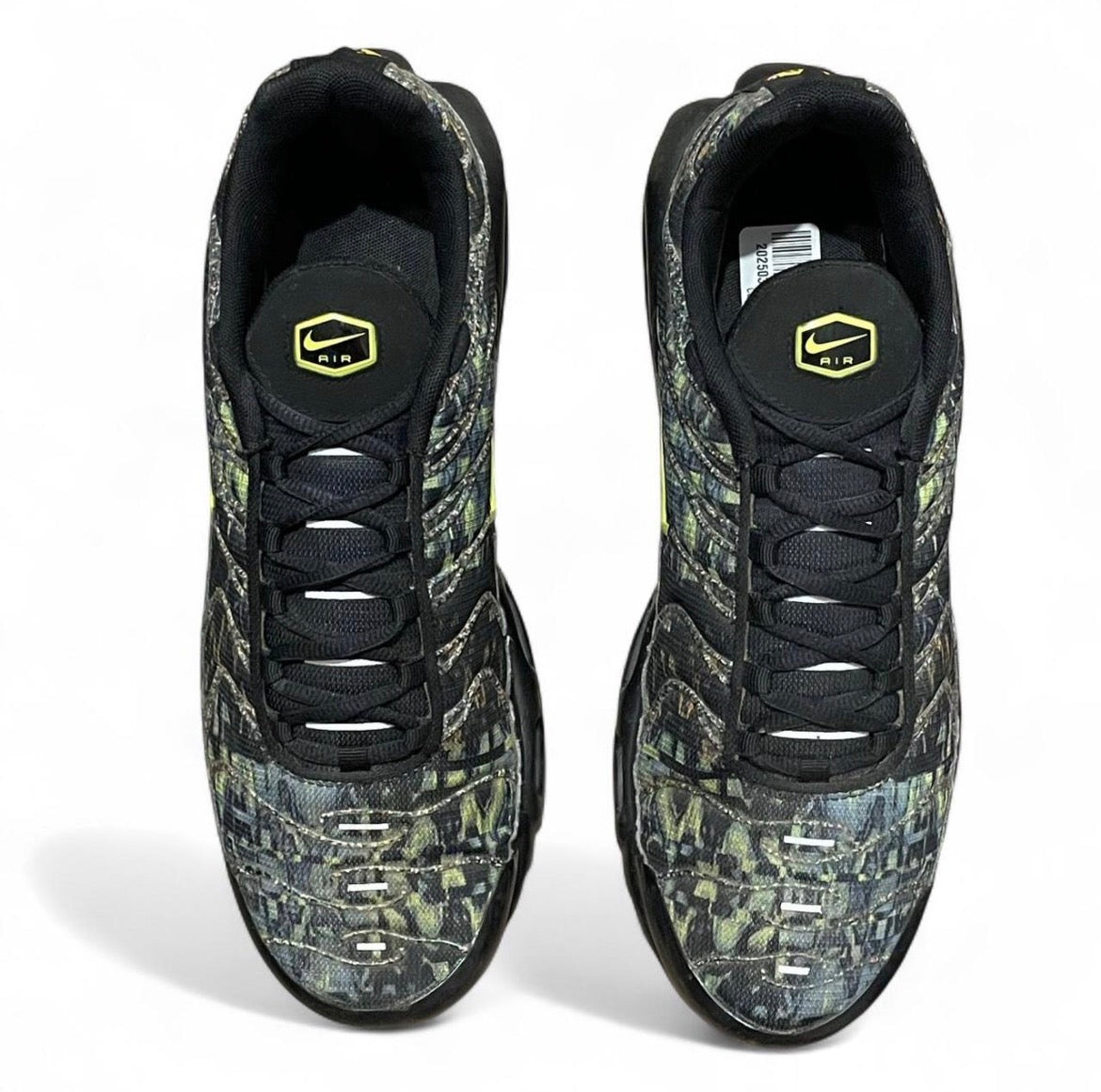 DM9554-001 Nike Air Max Plus ‘Sustainable Black Volt’ (2021)
