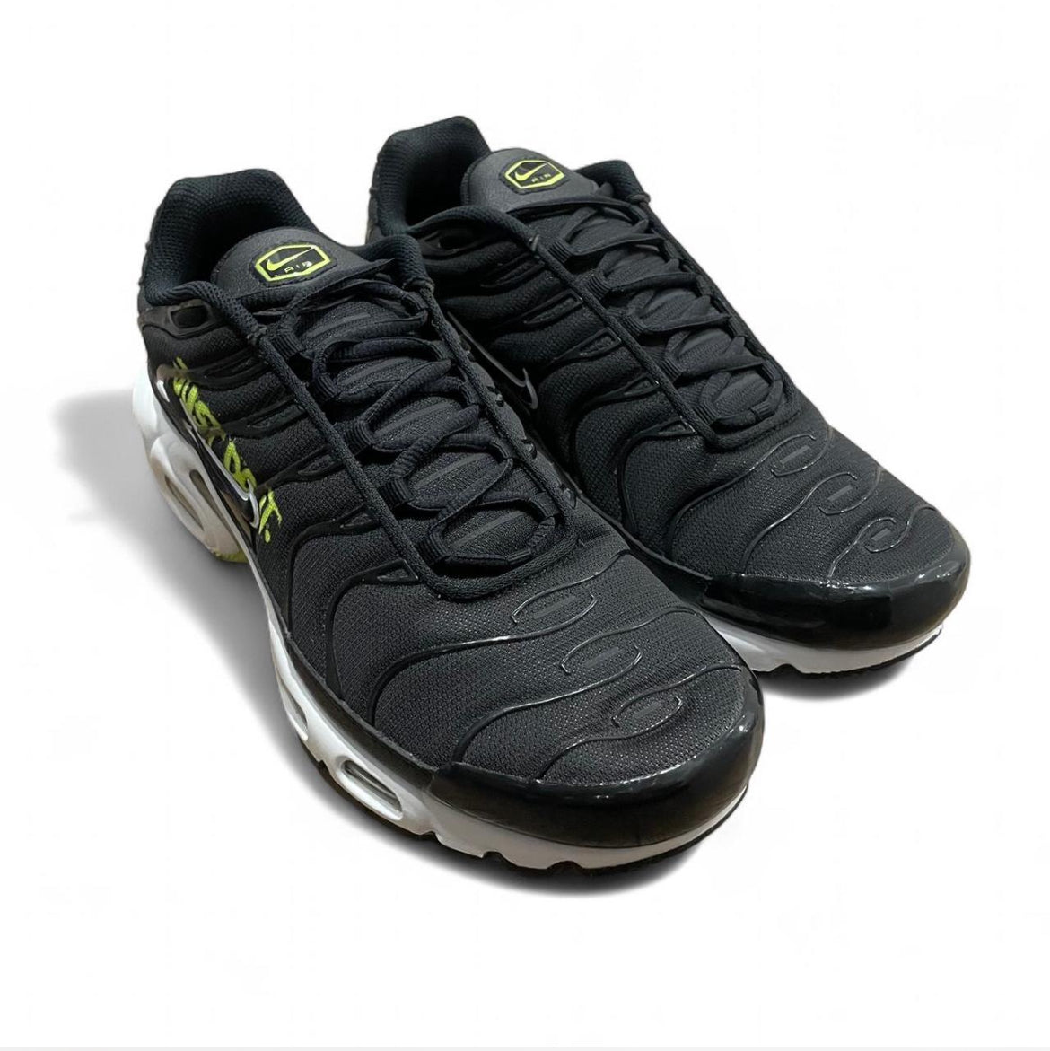 DJ6876-001 Nike Air Max Plus TN ‘Black Volt Just Do It’ (2021)