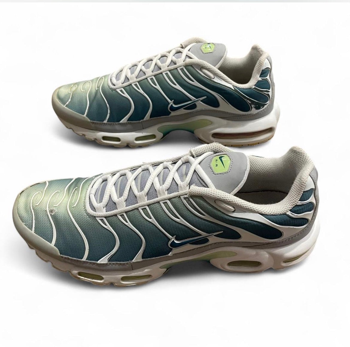 852630-302 Nike Air Max Plus TN ‘Ghost Green’ (2019)