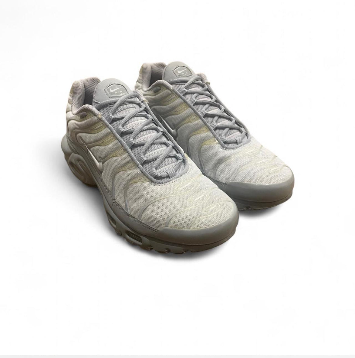 852630-029 Nike Air Max Plus TN ‘Wolf Grey’ (2018)
