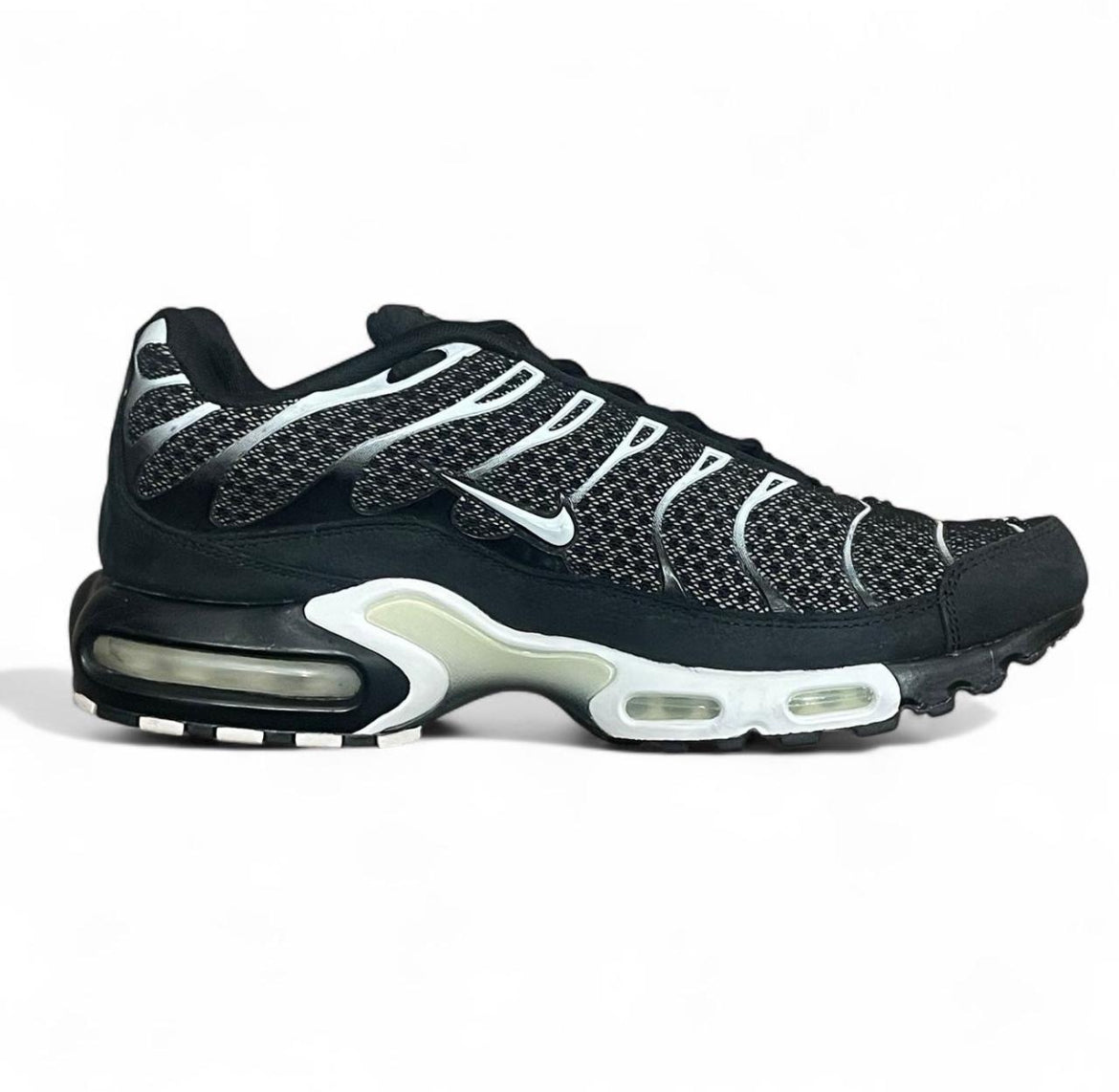 898018-001 Nike Air Max Plus TN ‘Black Sail’ (2017)