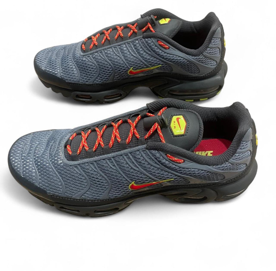 CQ6359-002 Nike Air Max Plus TN ‘Toggle Lacing Grey’ (2019)