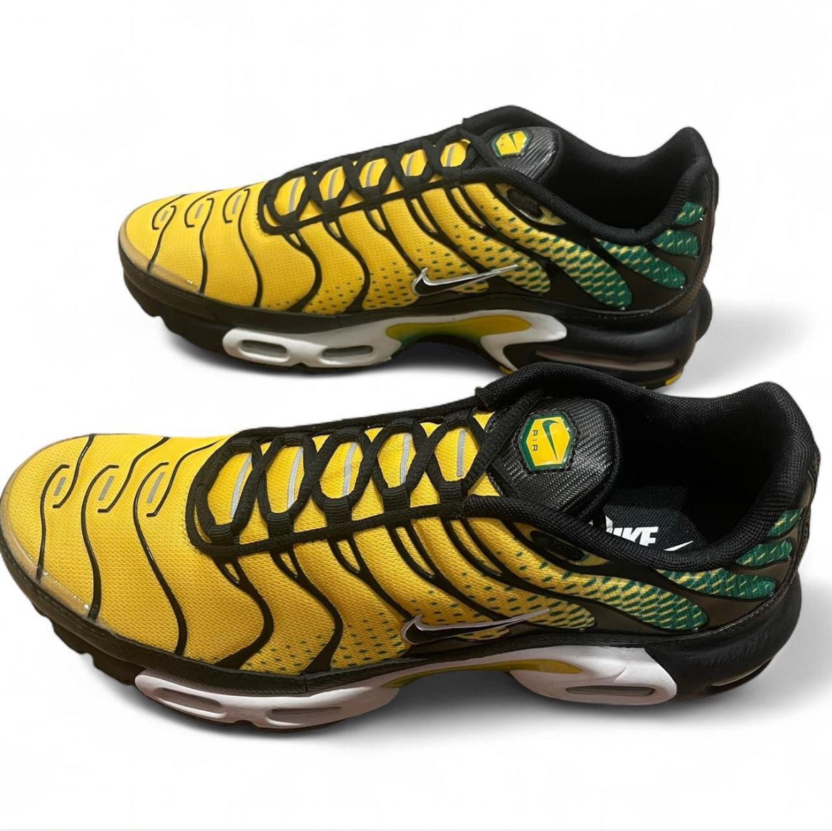 IB7671-700 Nike Air Max Plus TN ‘Joga Bonito’ (2025)