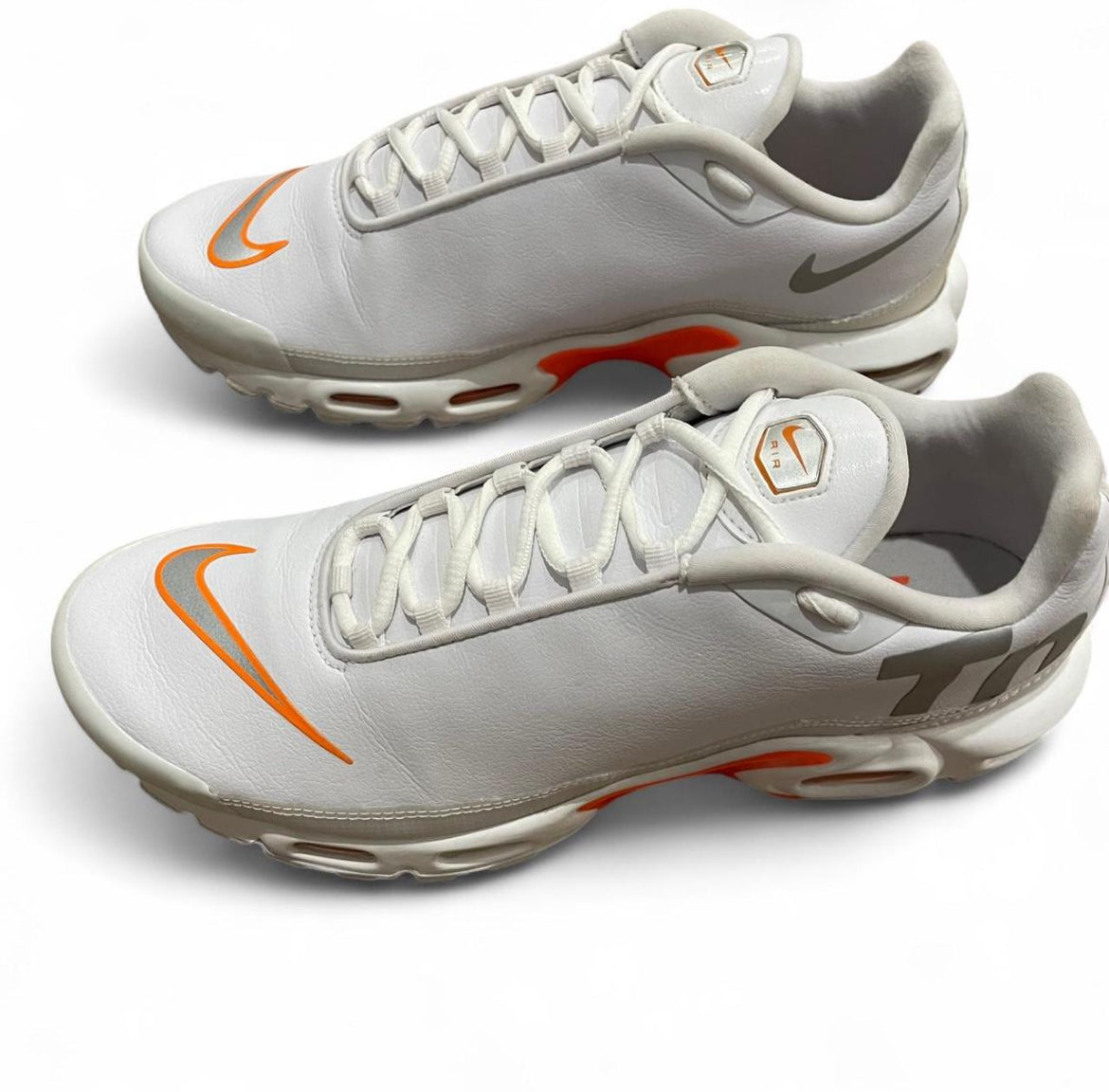 AQ1088-100 Nike Air Max Plus TN SE ‘Total Orange’ (2018)