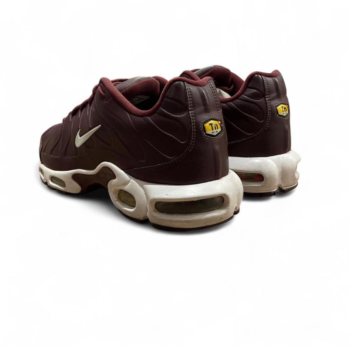 505819-600 Nike Air Max Plus TN VT ‘Night Maroon’ (2017)