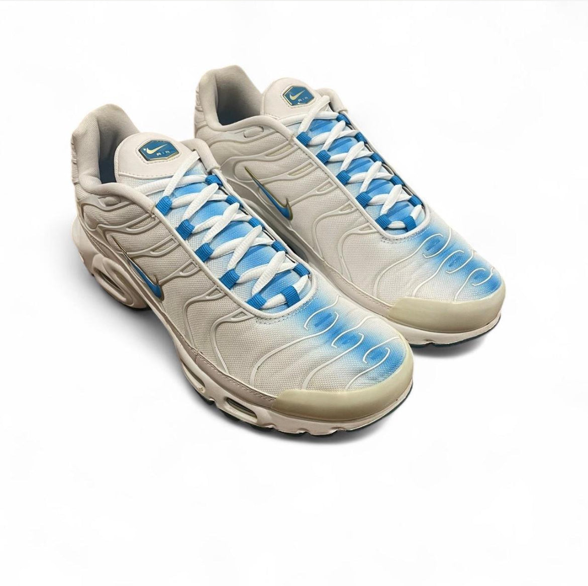 AO9565-100 Nike Air Max Plus TN ‘French Derby Marseille’ (2017)