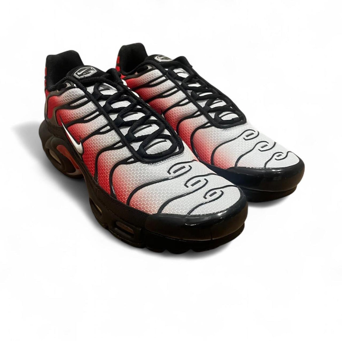 DM0032-017 Nike Air Max Plus TN ‘Red Carnage’ (2025)