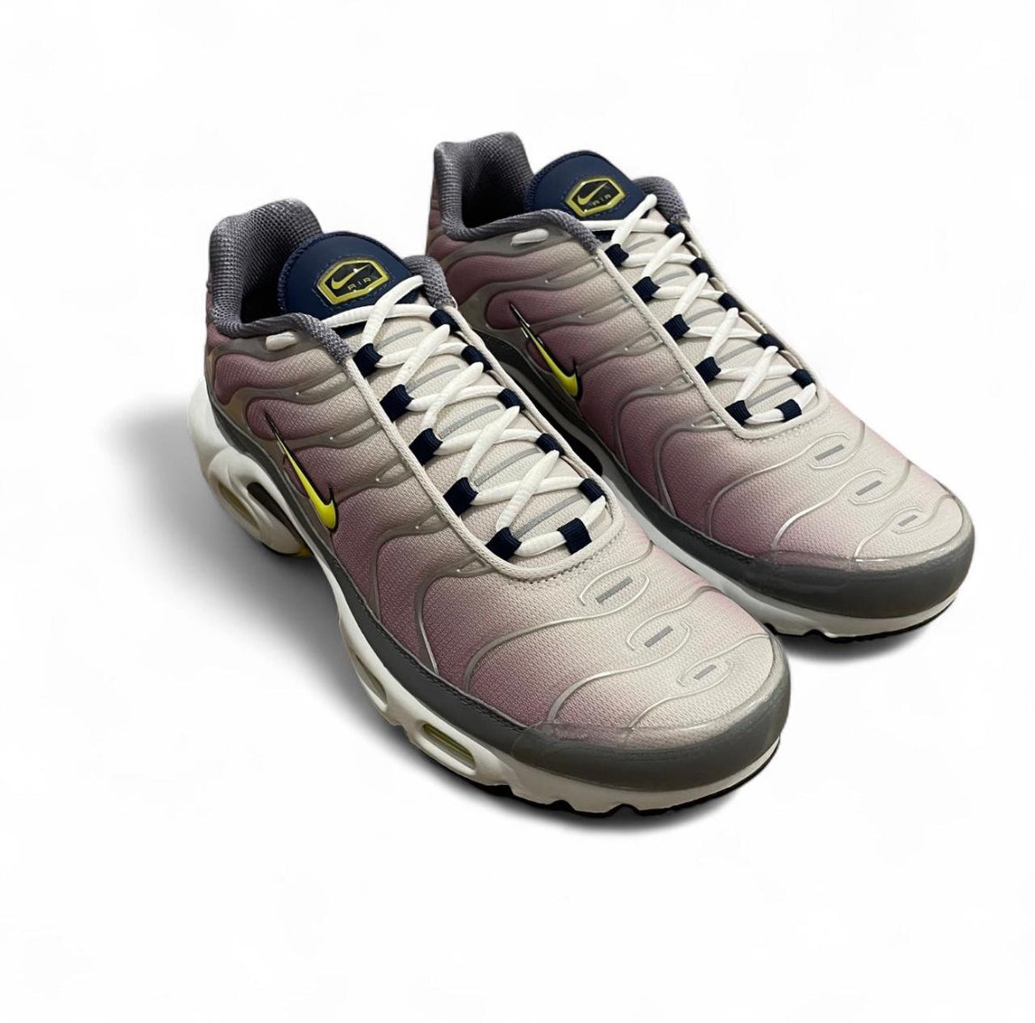 FN8007-500 Nike Air Max Plus TN (Womens)
‘Violet Dust High Voltage’ (2023)