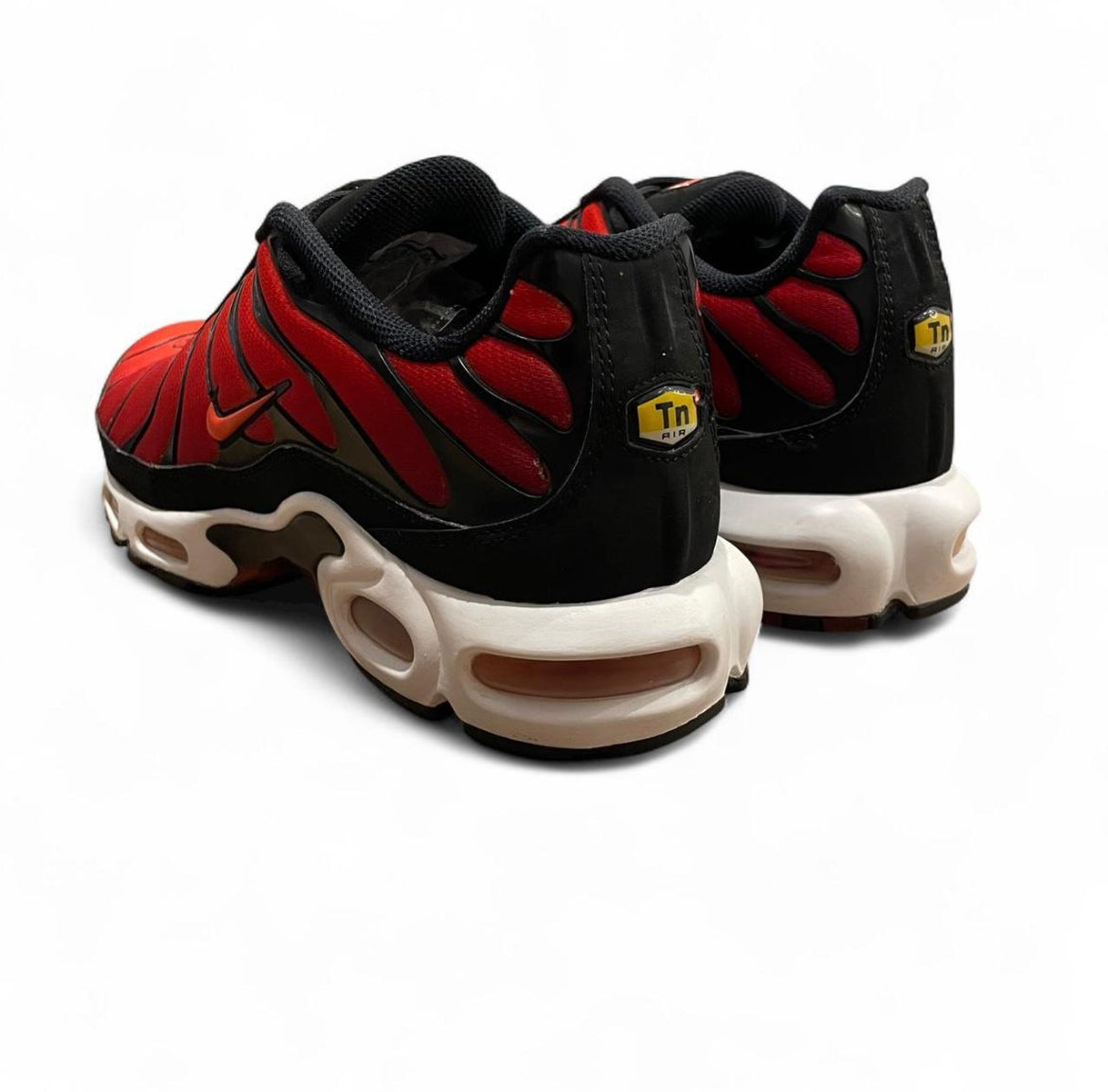 852630-023 Nike Air Max Plus TN ‘Team Orange Team Red’ (2017)