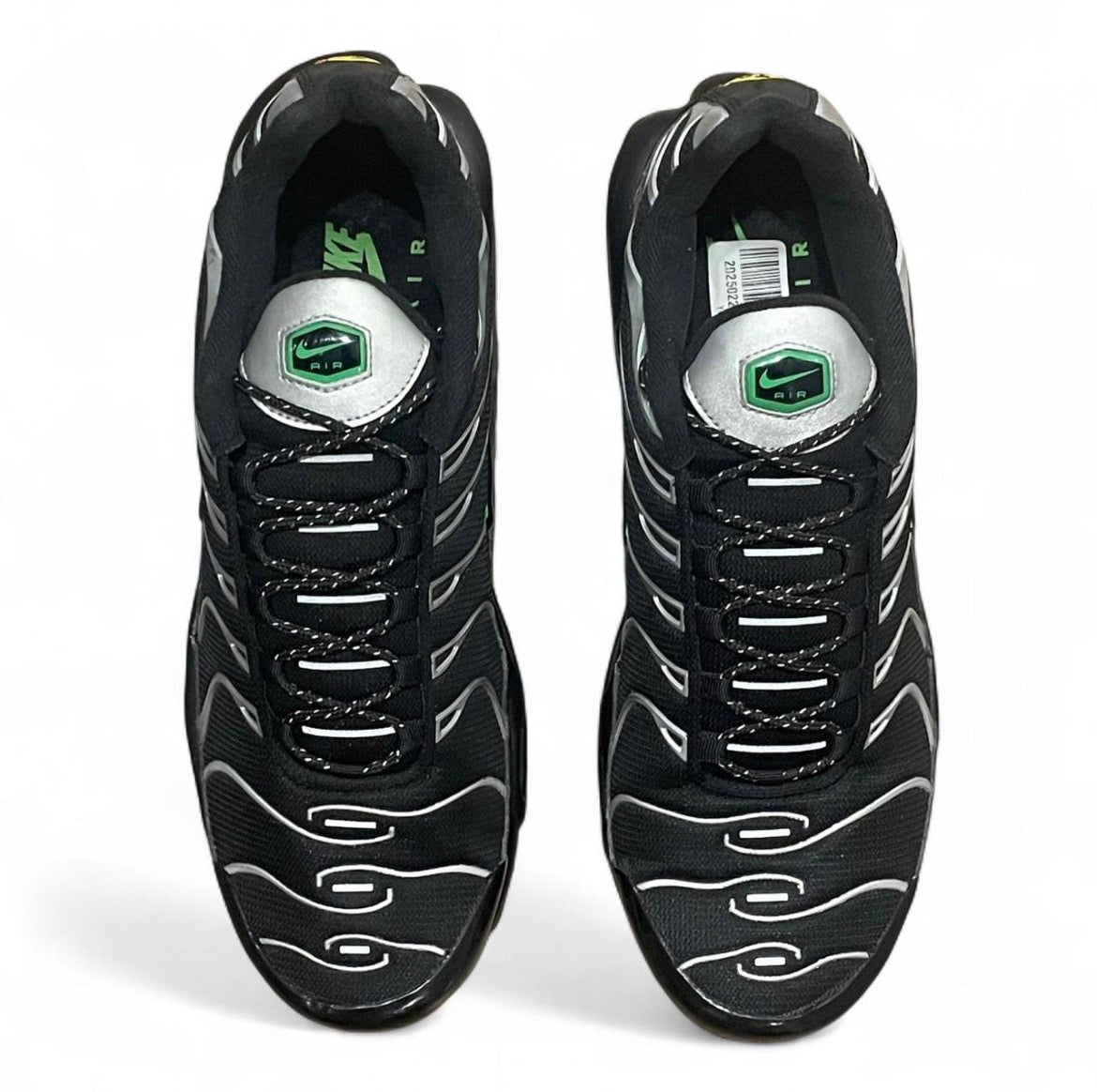 DR0139-001 Nike Air Max Plus TN ‘Black Silver Green Strike’ (2022)