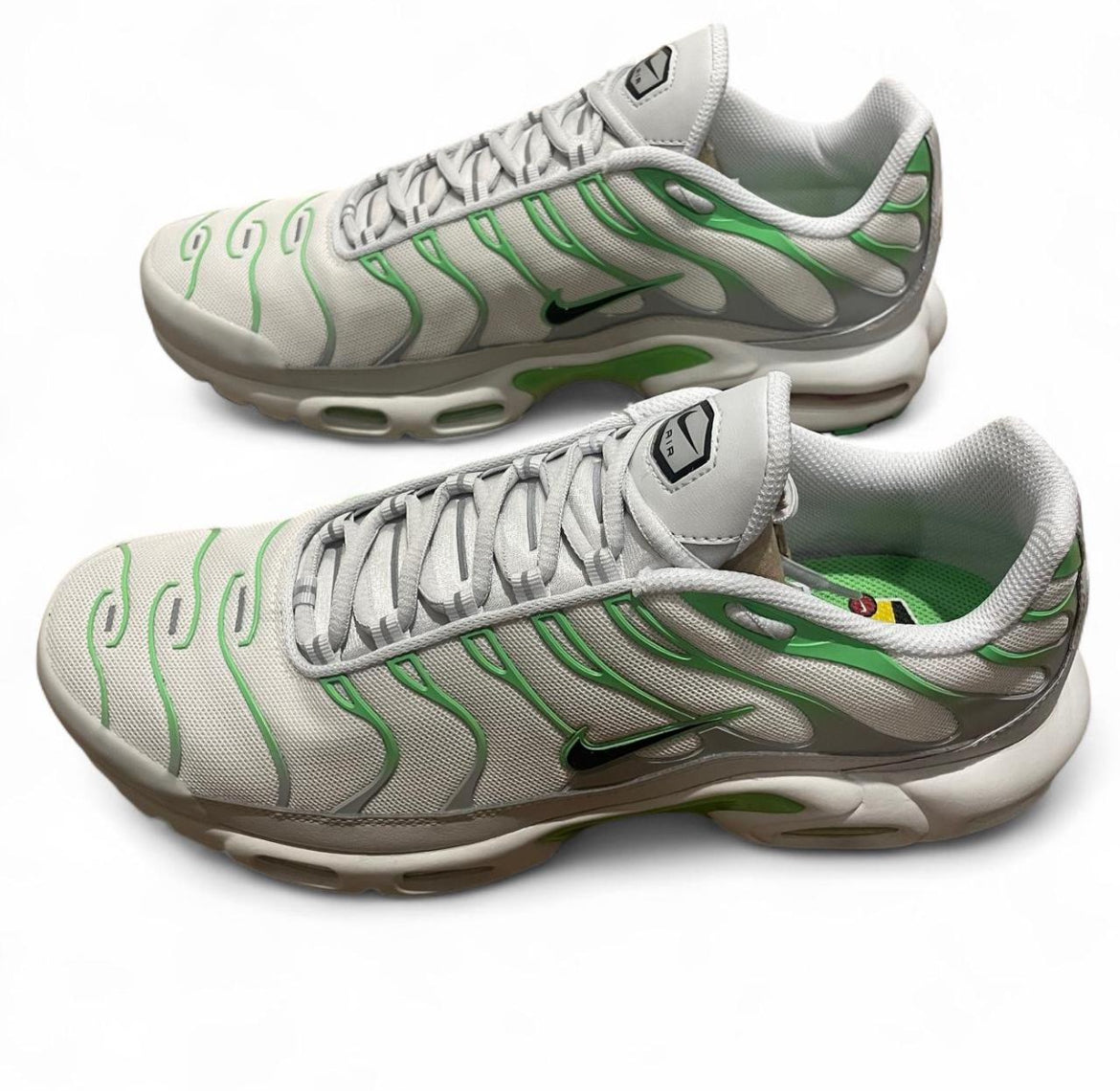 DZ3671-001 Nike Air Max Plus TN (Womens)’ Green Strike’ (2025)