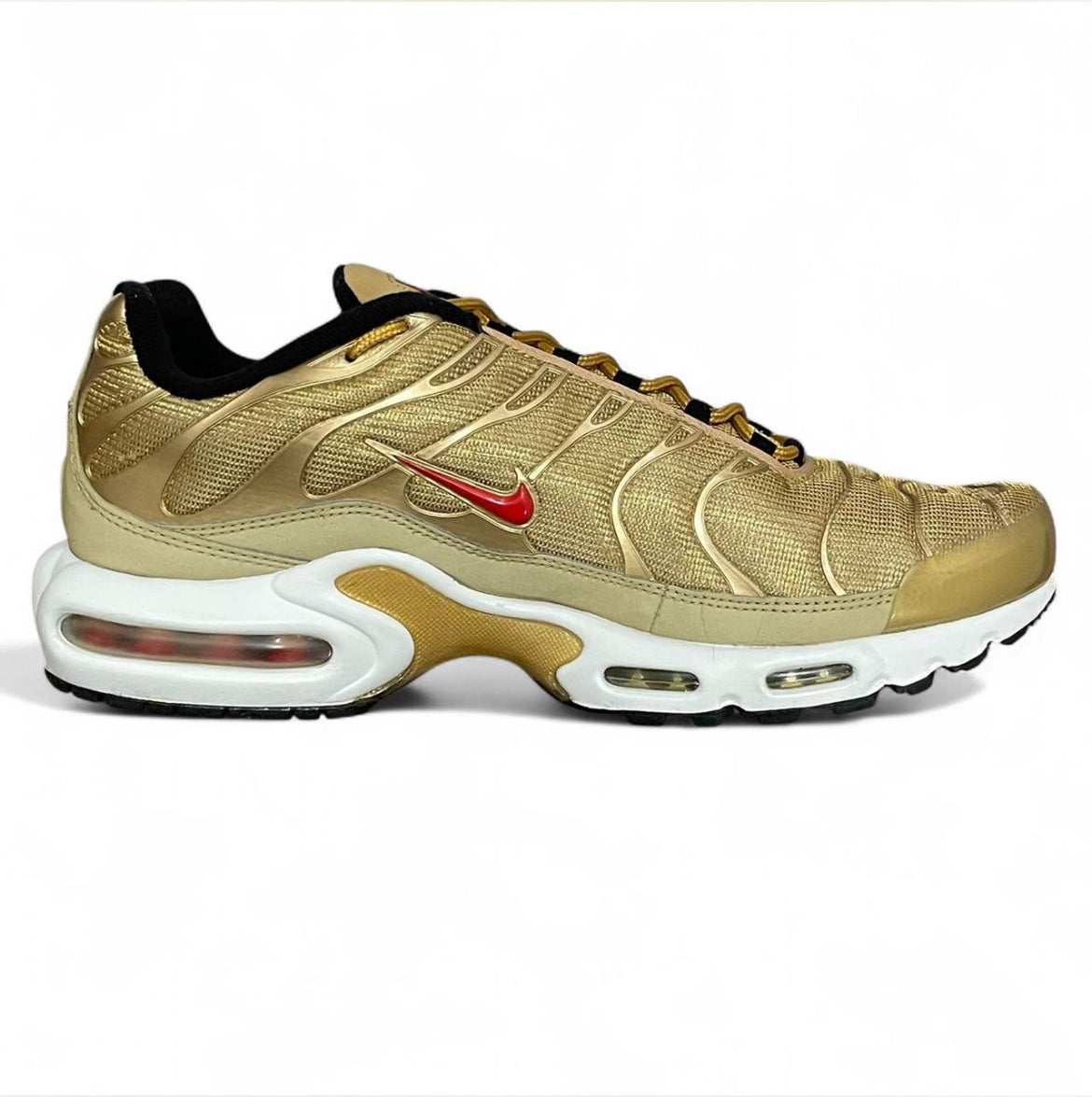 930827-700 Nike Air Max Plus TN ‘Metallic Gold’ (2017)