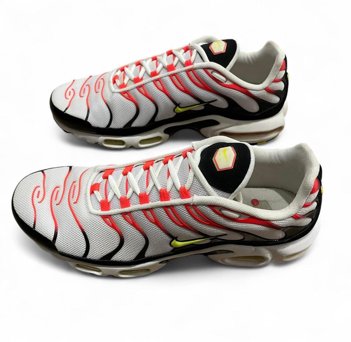 CI3714-100 Nike Air Max Plus TN ‘White Crimson Venom’ (2020)