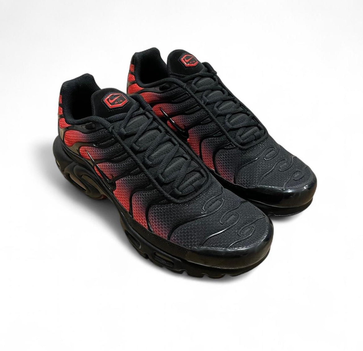 DM0032-021 Nike Air Max Plus TN ‘Noble Red’ (2025)