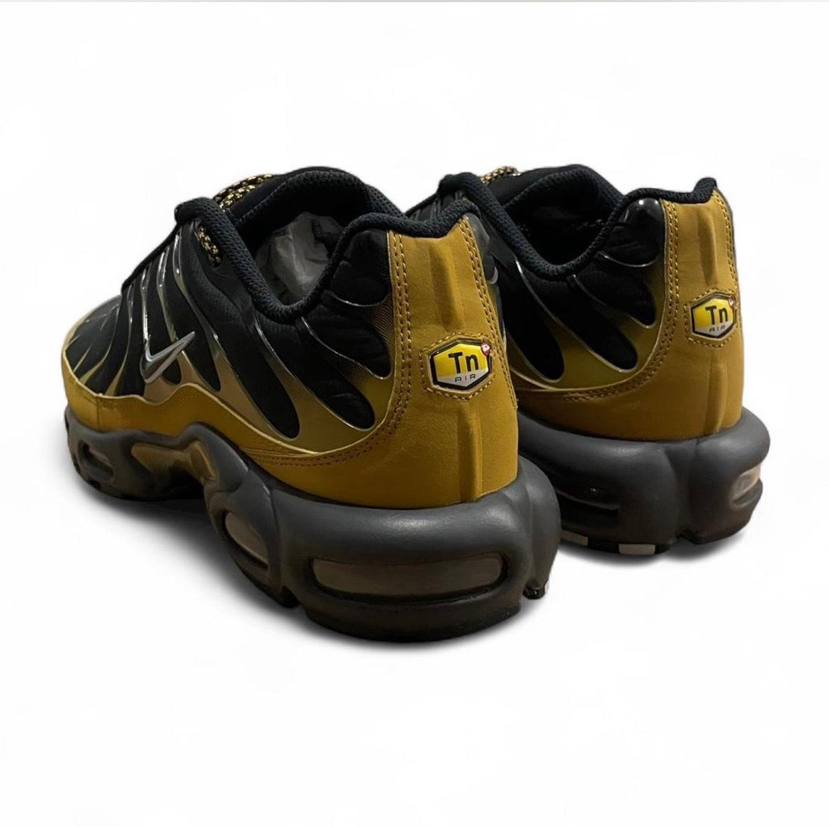 FB9722-700 Nike Air Max Plus TN ‘Bronzine’ (2024)