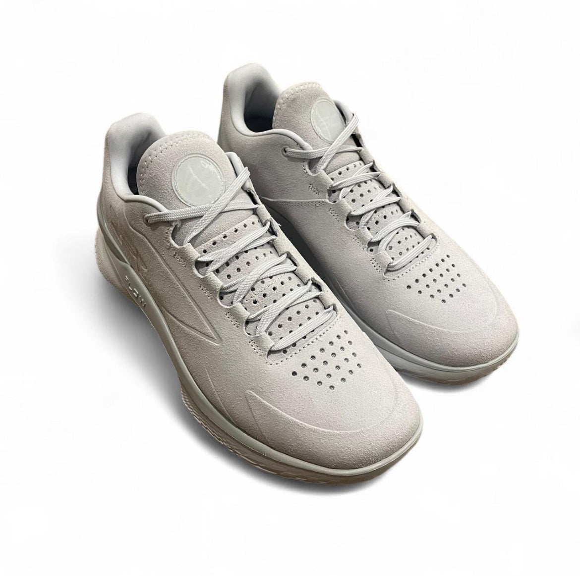 3027603-100 Under Armour CURRY 1 Low Flotro Lux ‘Halo Gray’ (2024)