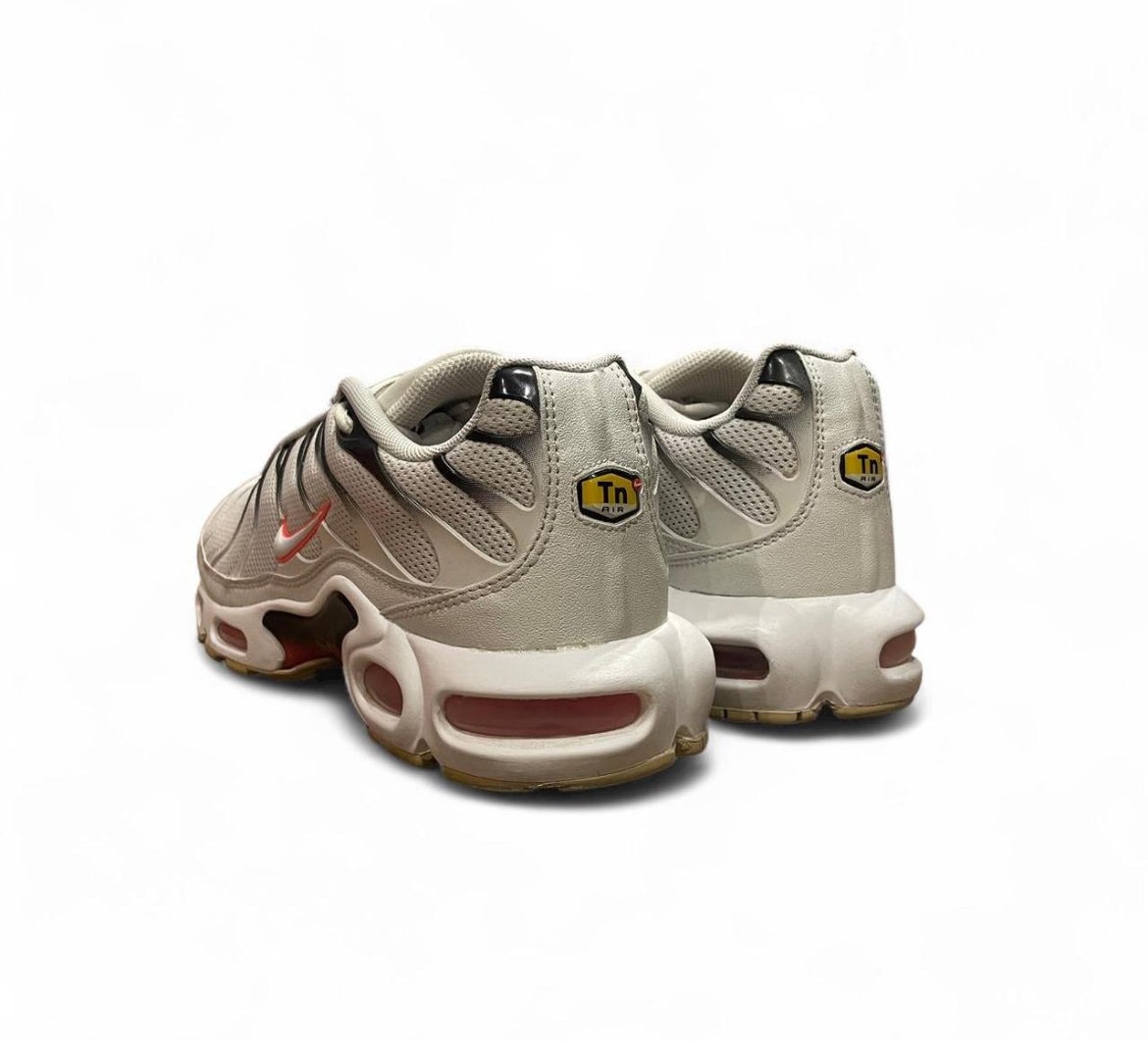 852630-030 Nike Air Max Plus TN ‘Light Bone’ (2018)