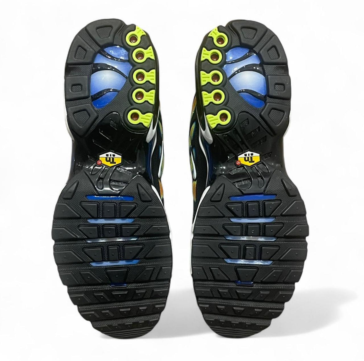 IH4458-001 Nike Air Max Plus TN ‘Heat Map’ (2025)