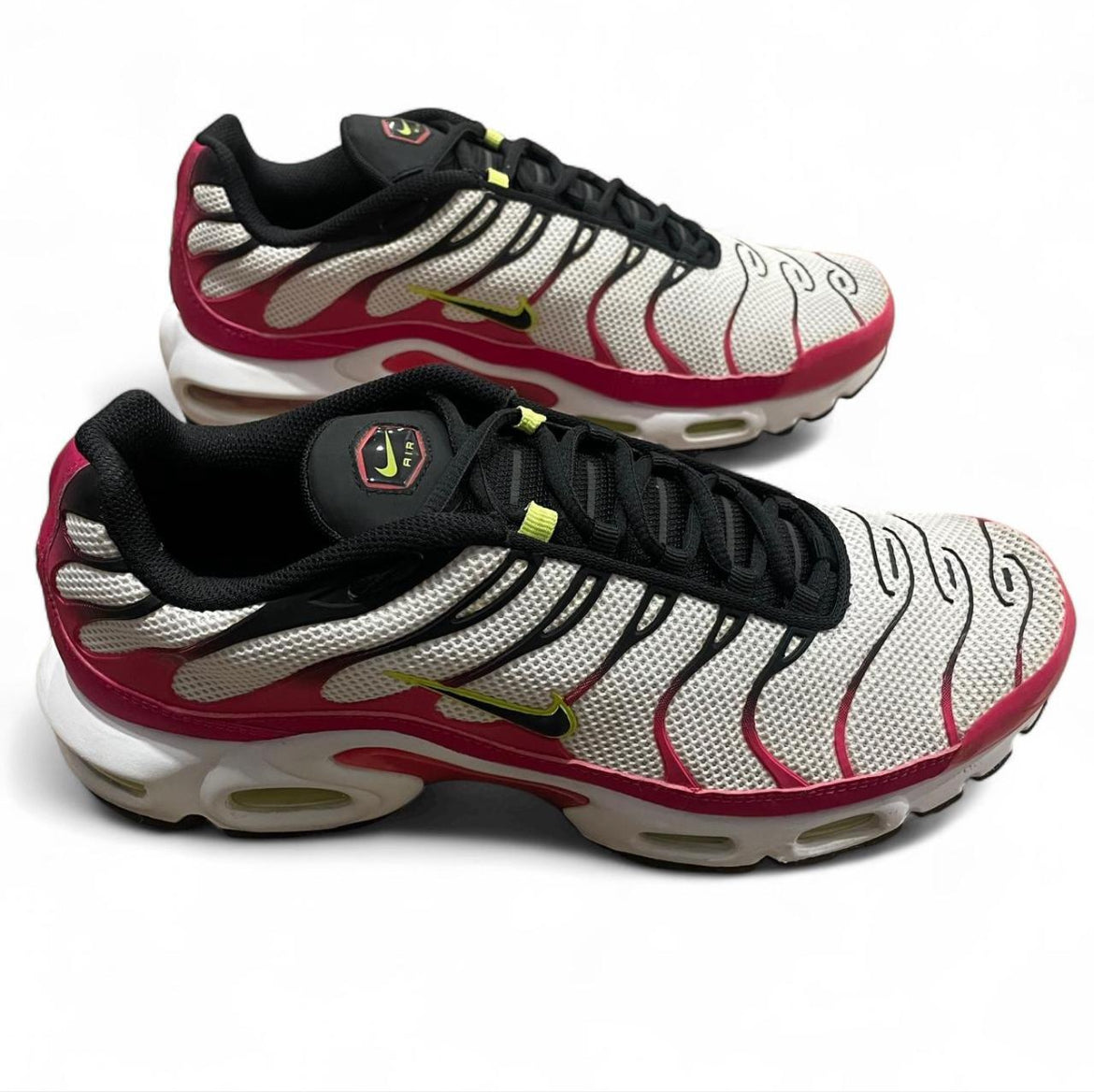 CJ9929-100 Nike Air Max Plus TN ‘Fuscia’ (2019)