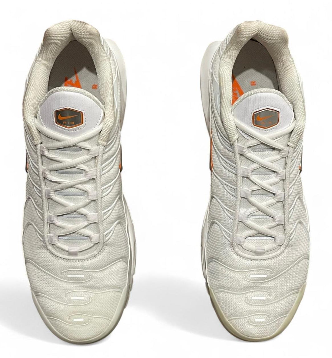 AO9564-100 Nike Air Max Plus TN SE ‘White Total Orange’ (2018)