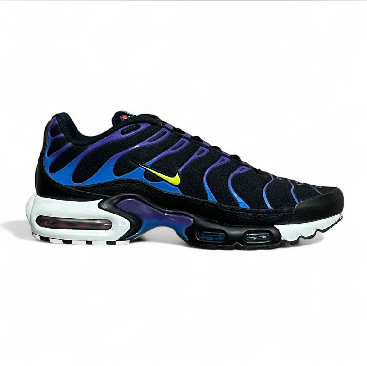DH3189-001 Nike Air Max Plus TN ‘Kamoji’ (2021)