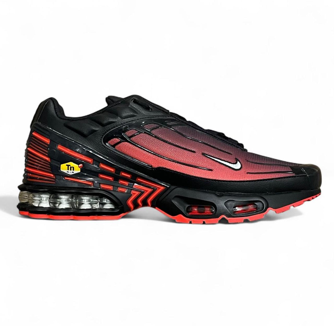 CT1693-002 Nike Air Max Plus TN3 ‘Deadpool’ (2020)
