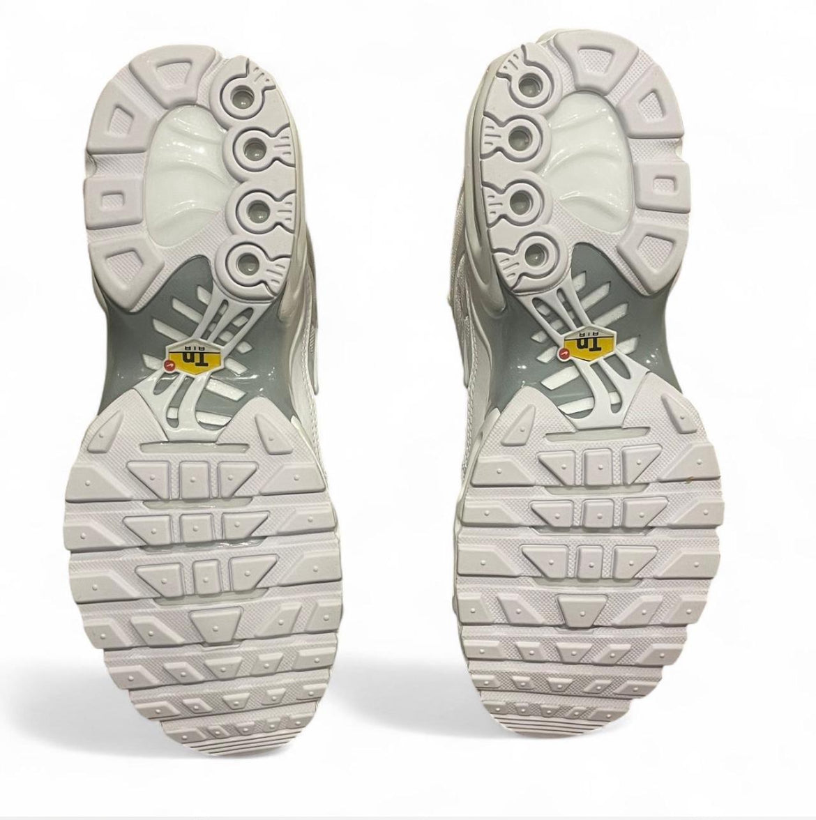 DM2362-100 Nike Air Max Plus TN (Womens)
‘Triple White’ (2024)