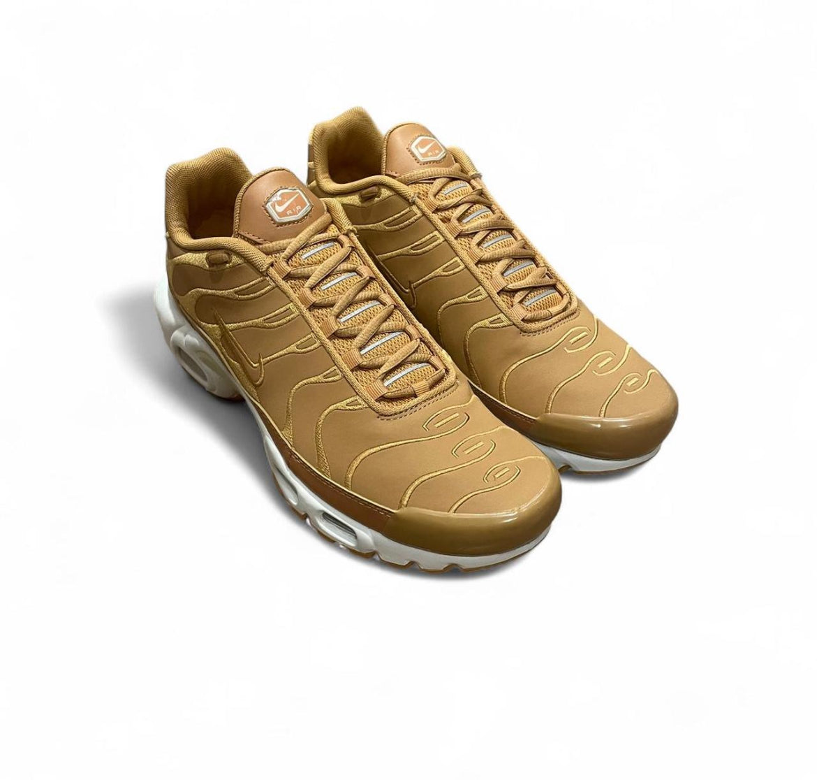 FZ8815-200 Nike Air Max Plus TN ‘Flax Sail’ (2024)