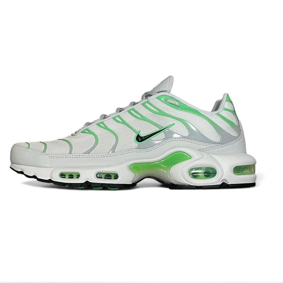 DZ3671-001 Nike Air Max Plus TN (Womens)’ Green Strike’ (2025)
