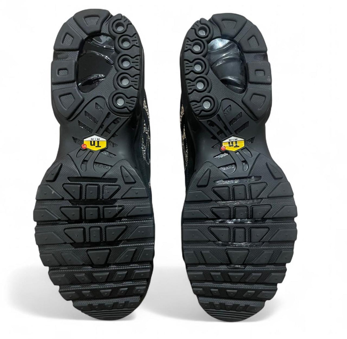 FZ4237-001 Nike x Swarovski Air Max Plus TN (Womens)
Swarovski Moonlight (2024)