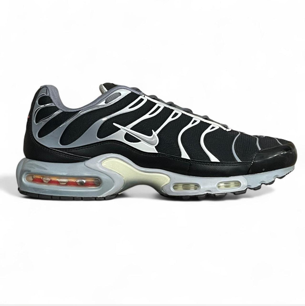 852630-010 Nike Air Max Plus TN ‘Cool Grey Wolf Grey’ (2017)