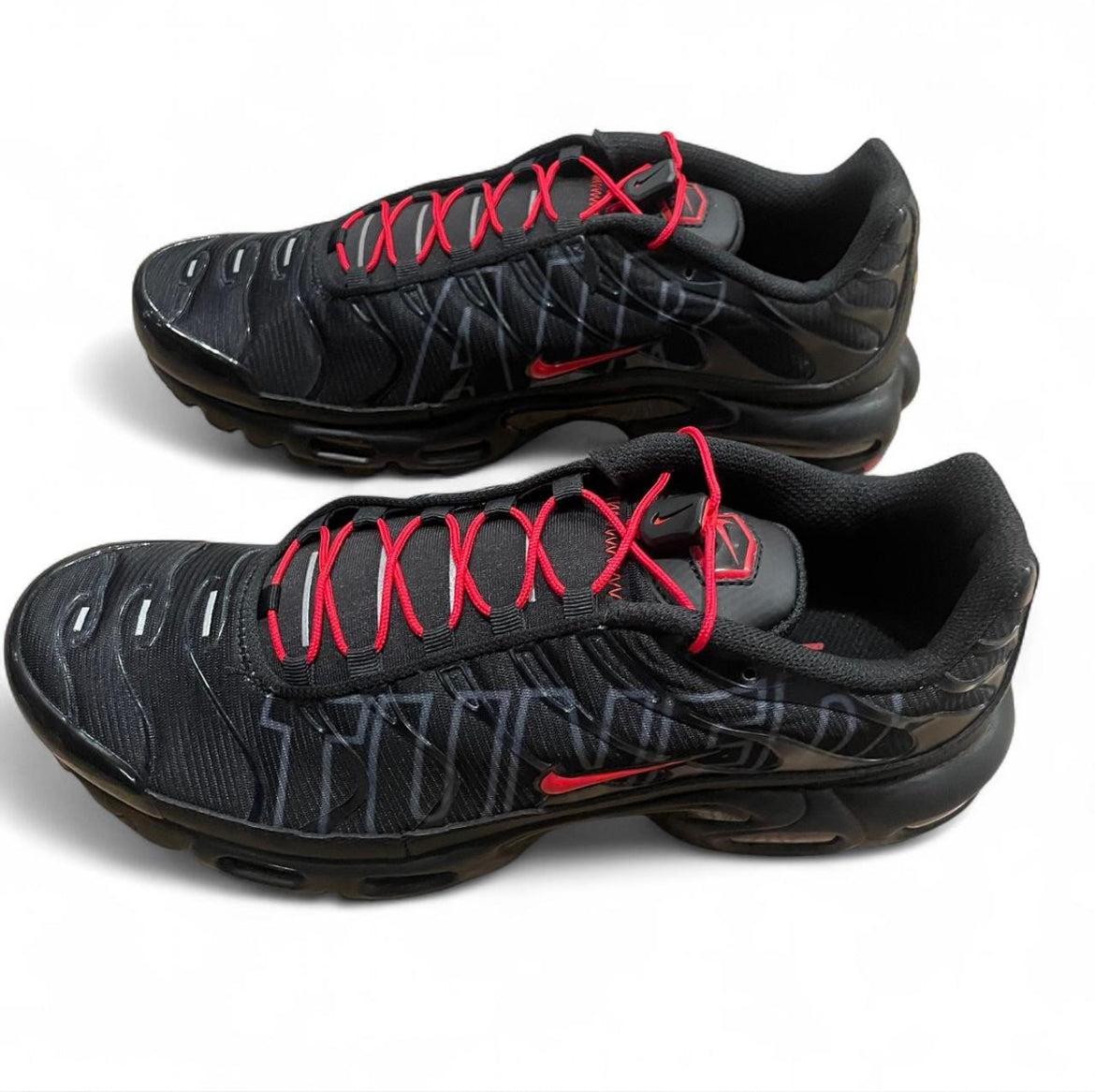 IH4459-001 Nike Air Max Plus TN ‘Tuned Air Black Red’ (2025)
